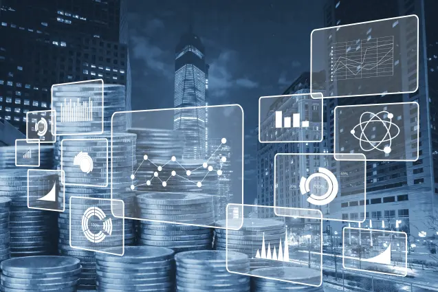 Accountant werkt met digitale factuurverwerking